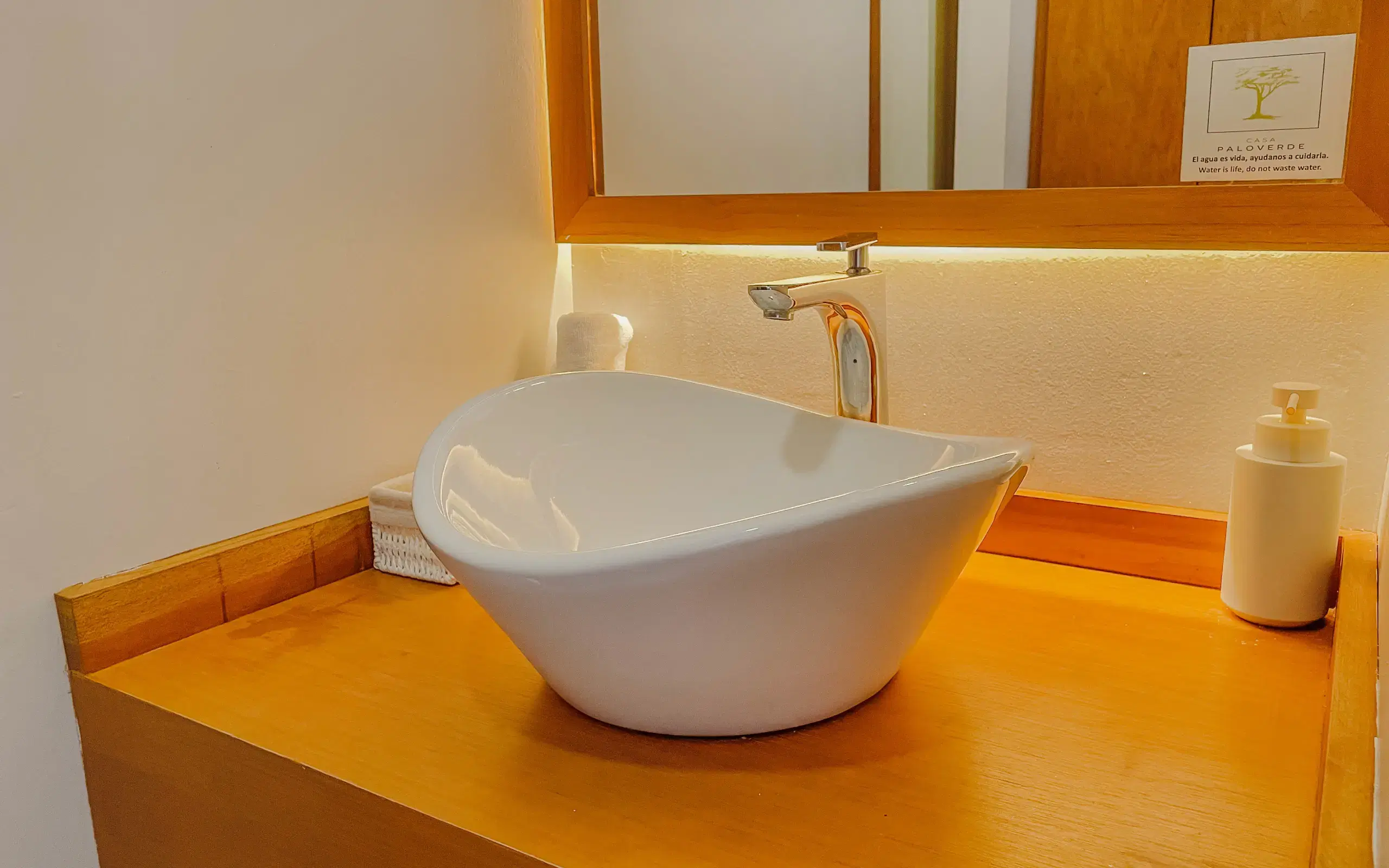Palo Verde bathroom details